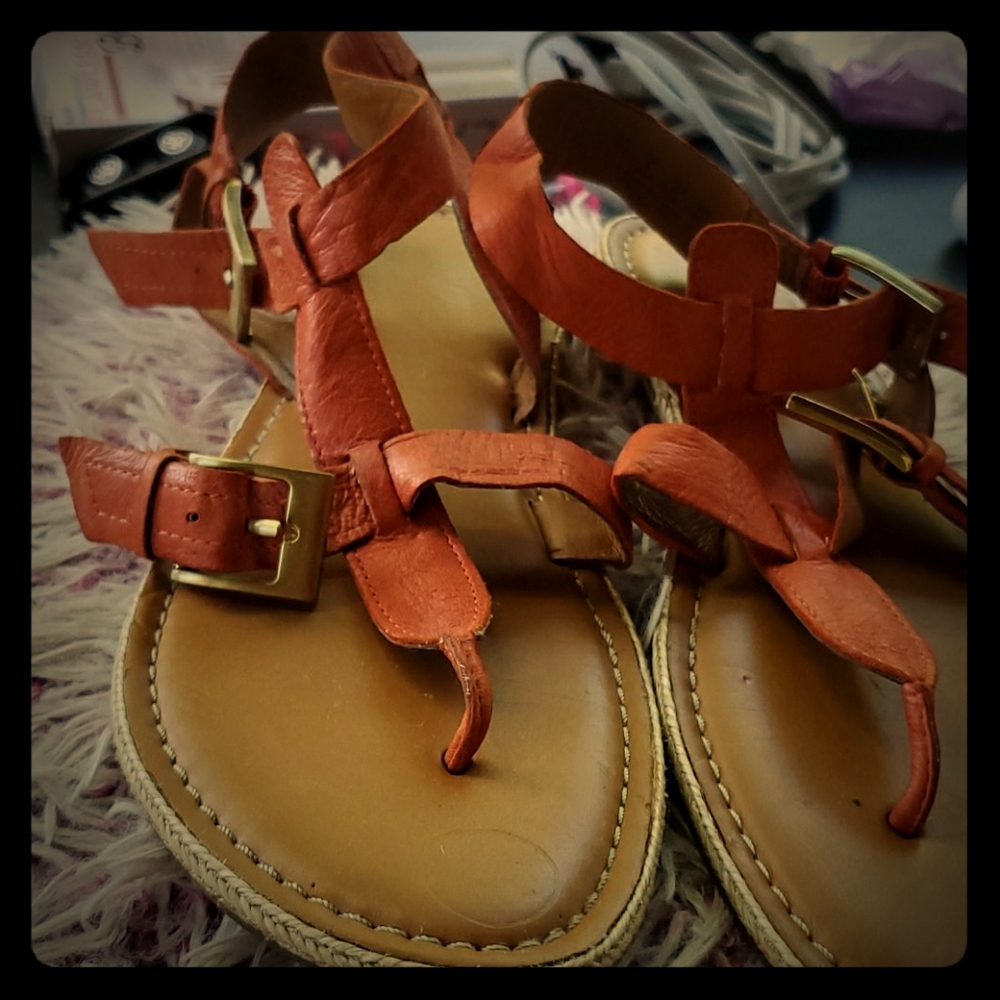 Sandal